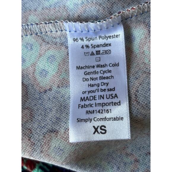 LuLaRoe Cassie Pencil Skirt - XS - Blue Burgundy‎ Geometric - Picture 5 of 7